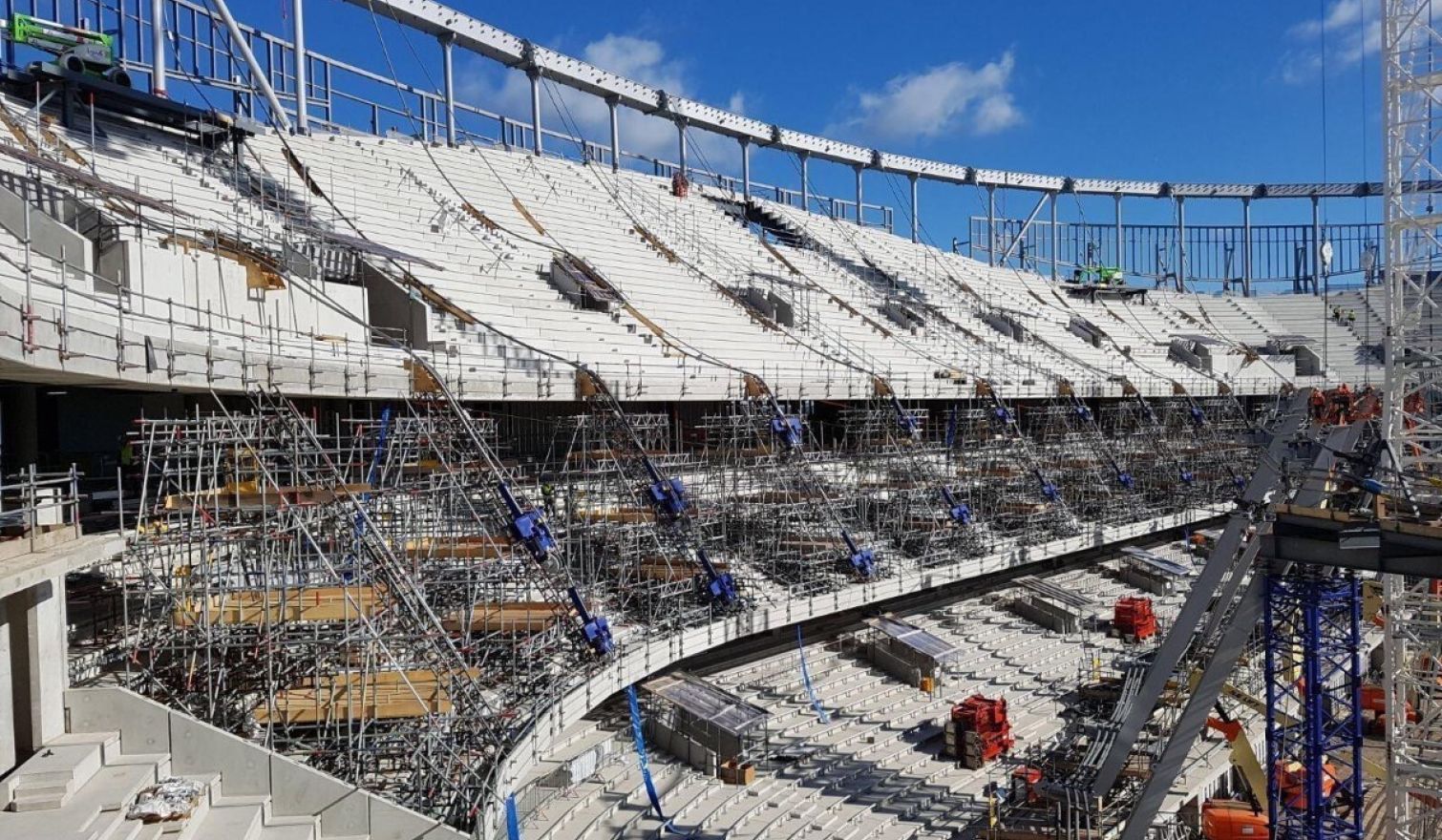 New Stadium - Tottenham Hotspur Football Club - Raking Cable Support Scaffolds